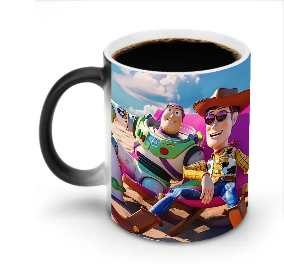 トイ・ストーリー ウッディ＆バズ 砂漠と青空＆白い雲 オリジナルデザイン - 変色マグカップ ・ セラミック ・ 熱転写プリント ・ 耐久性 高品質 ・ ギフト・自宅用 コーヒー お茶
