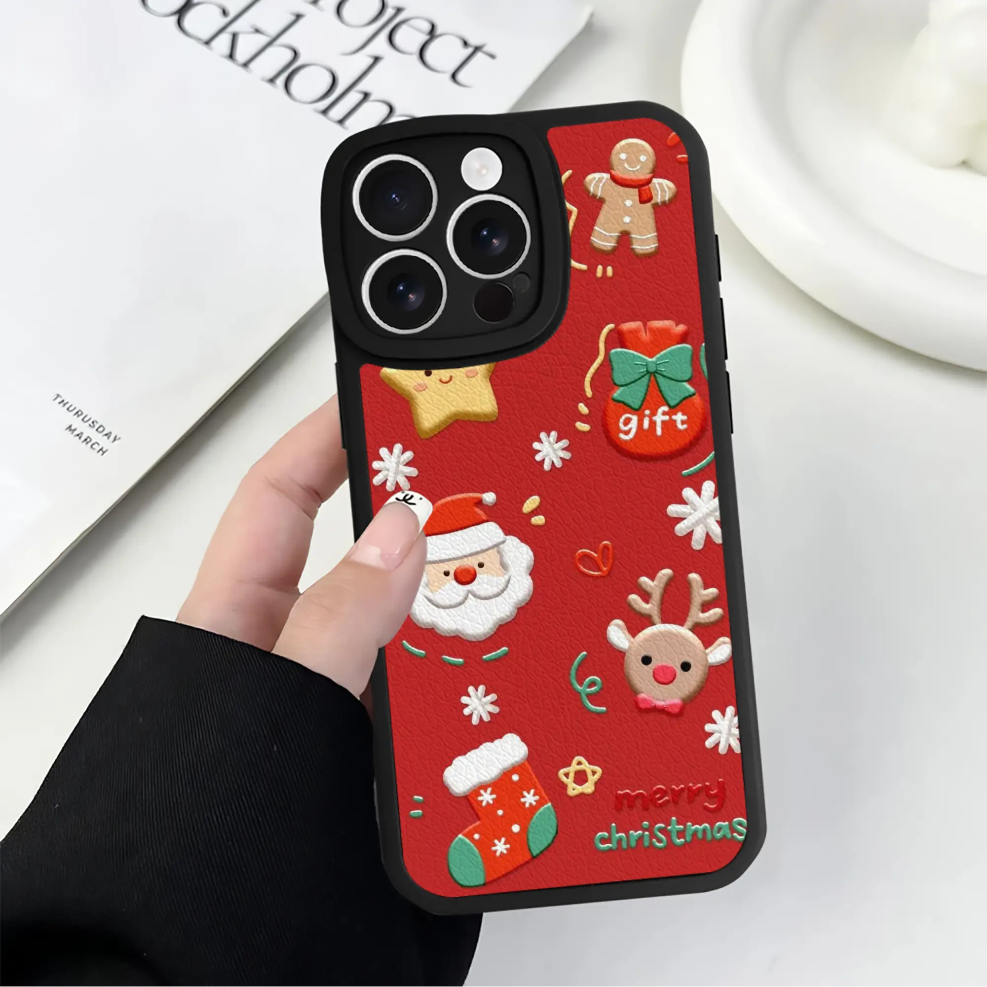 IPhone 16シリーズ対応 ・ シリコンスマホケース ・ レザー調 ・ 高精度フィット ・ 耐衝撃 ・ ワイヤレス充電対応 ・ 精密カット